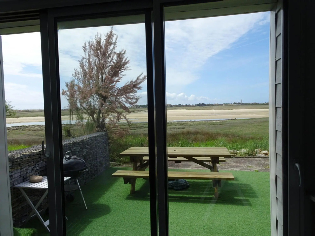 Holiday Home With sea View in Portbail