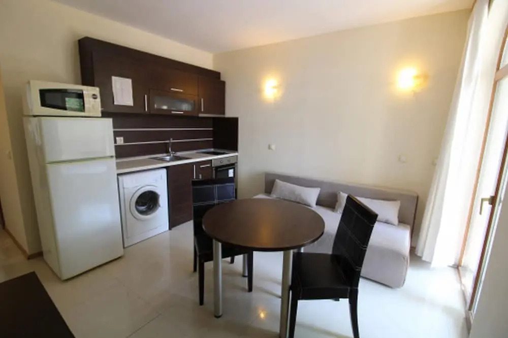 Menada Green Hills Apartments