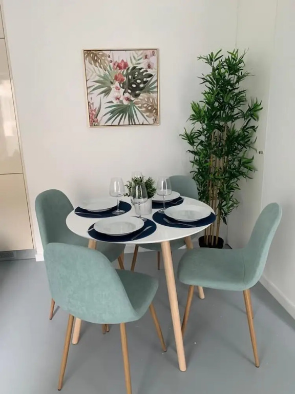 Succeed Campo Pequeno Apartments