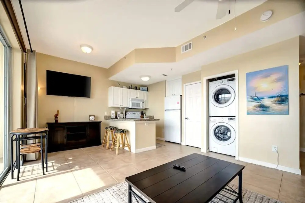 Sunlit Bayview Suite Balcony Pool Hot Tub