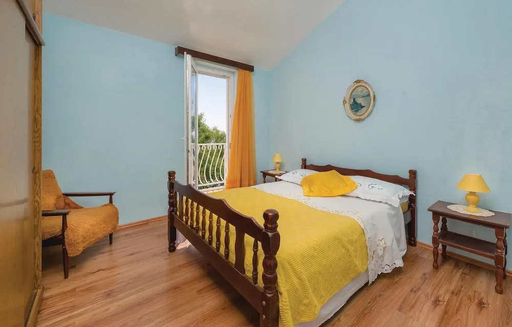 Awesome Home in Okrug Gornji With Wifi and 3 Bedrooms