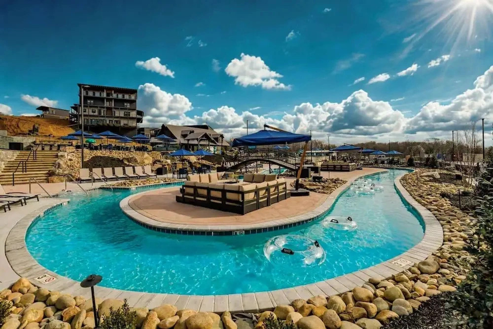 New Private Pool-6br-waterpark-mtn View-sleeps 18