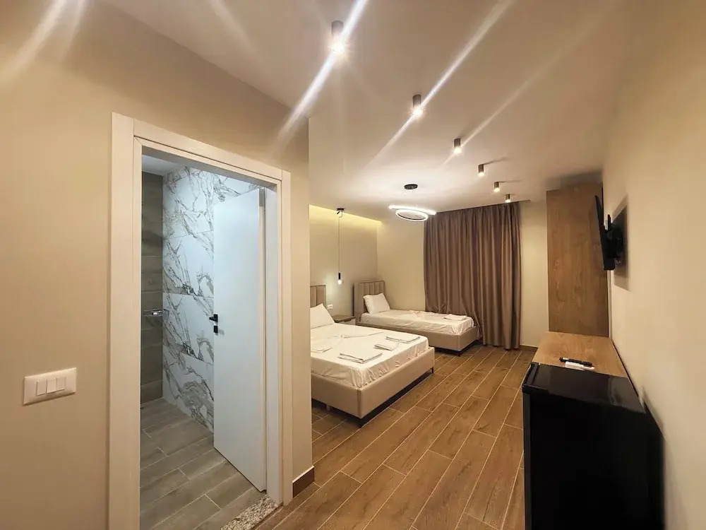 Kalpazo Rental Hotel Tommy Durres