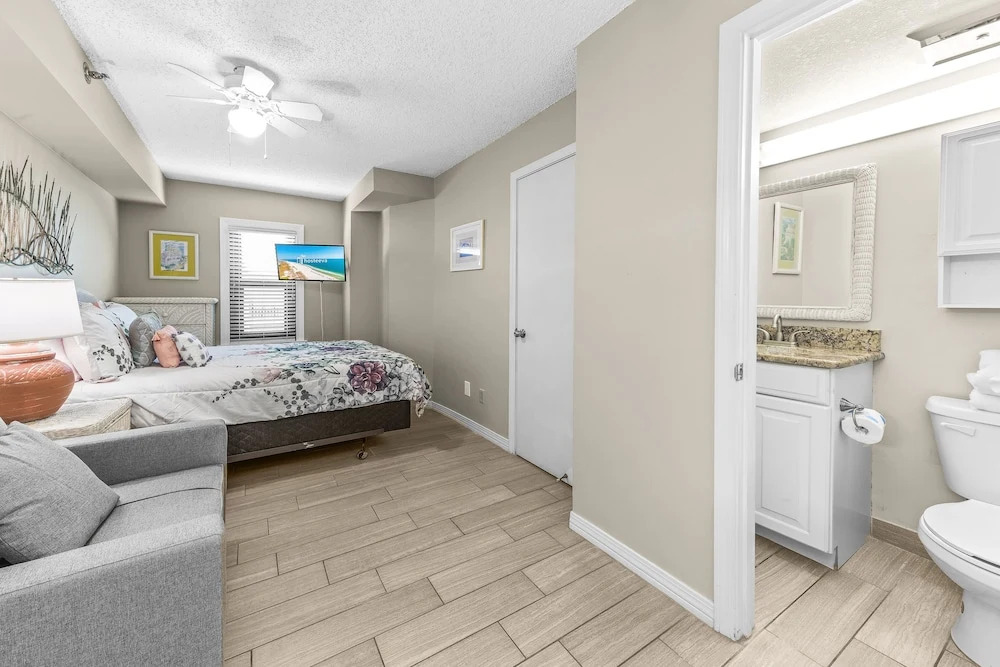 Harbour Place Condos