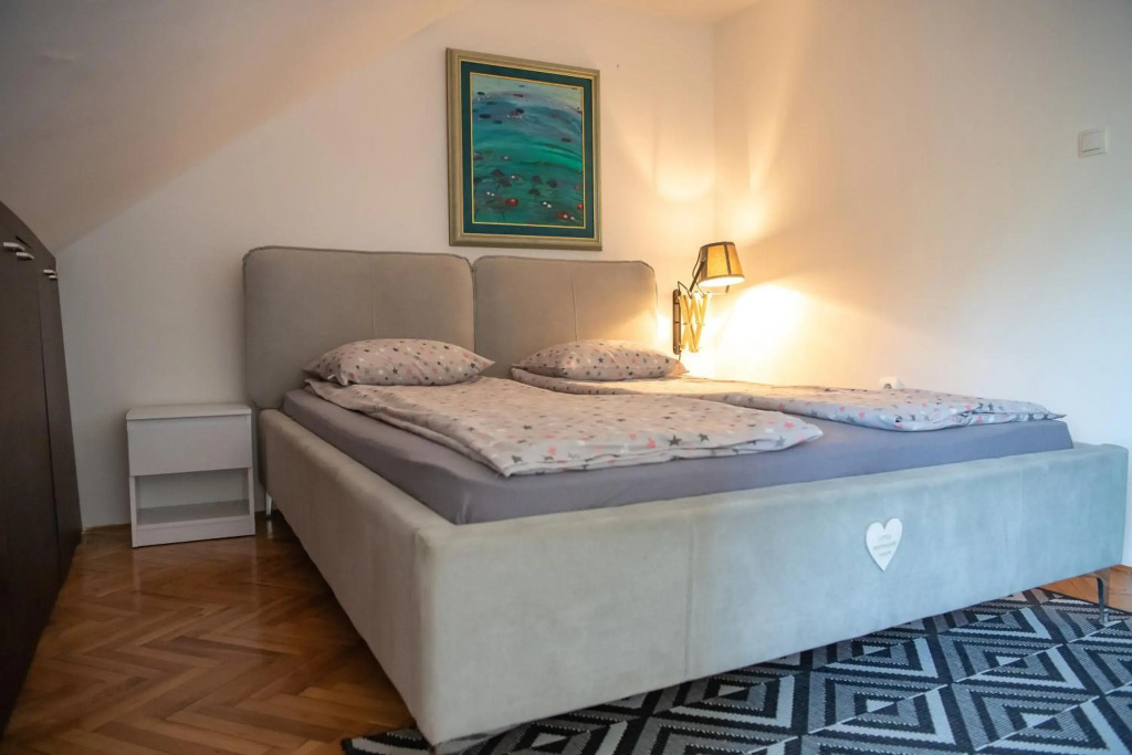 Little penthouse Vanja