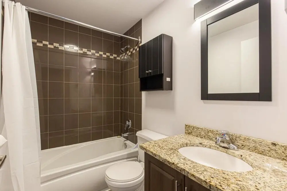 M11 The Grand Prix Suite In the Heart of MTL
