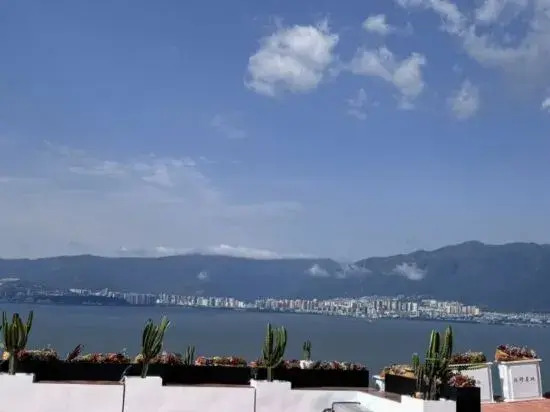 Dali Aegean Villa Santorini Haiyuntian Hotel (Haidongfang Bohai Branch)