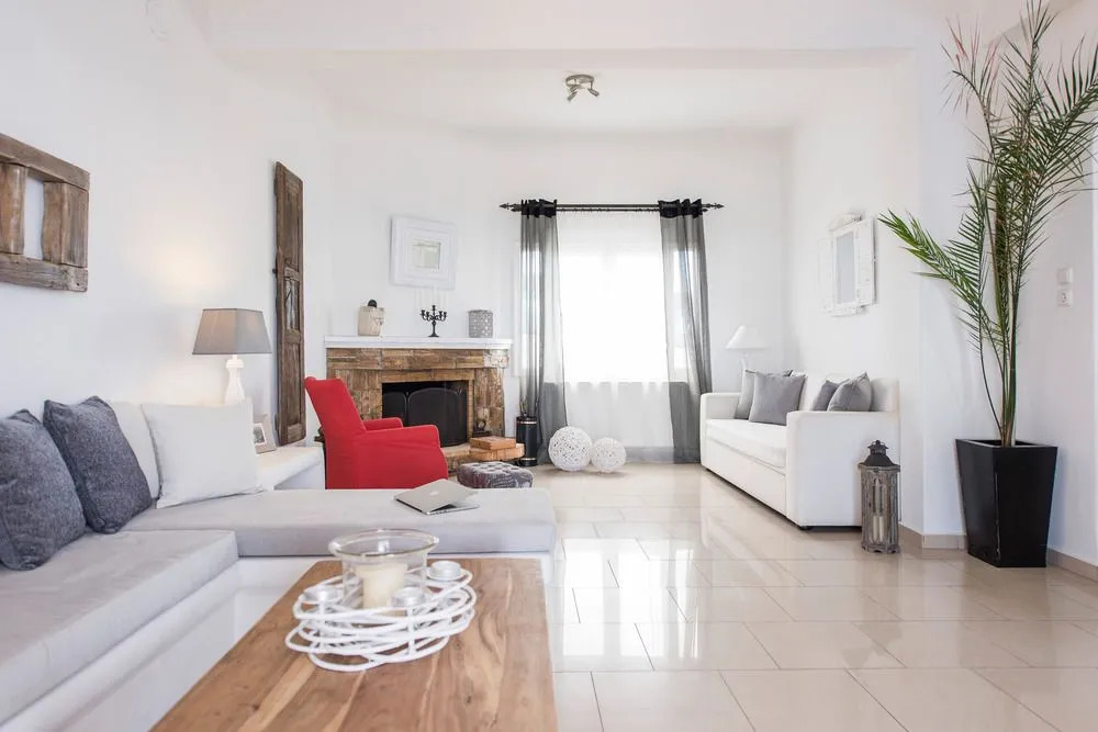 Morfes Luxury Suites by Caldera Houses