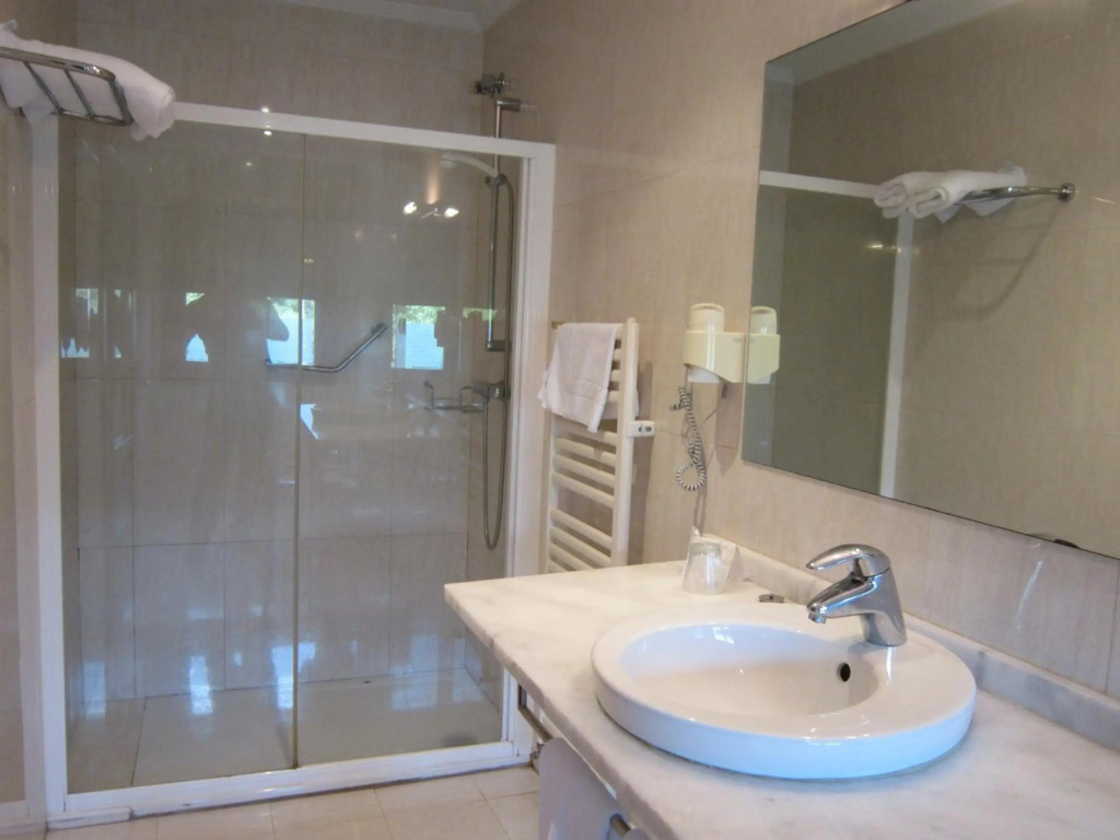 Euba Hotel