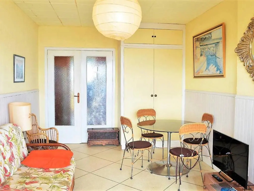 Appartement Le Lavandou, 2 pièces, 4 personnes - FR-1-251-290