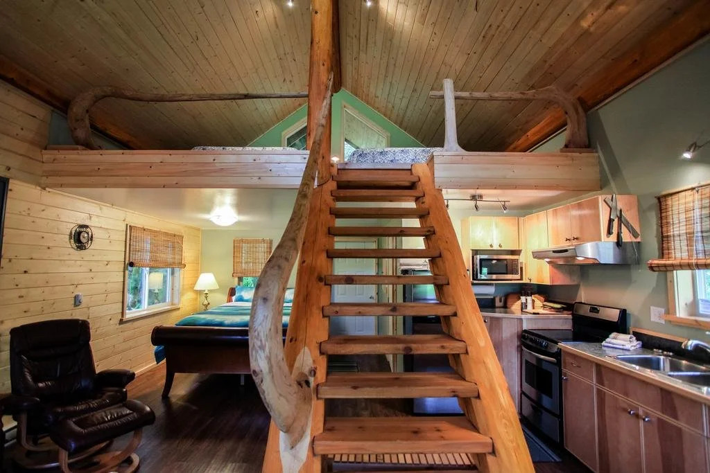 Bella Coola Grizzly Tours and Resort