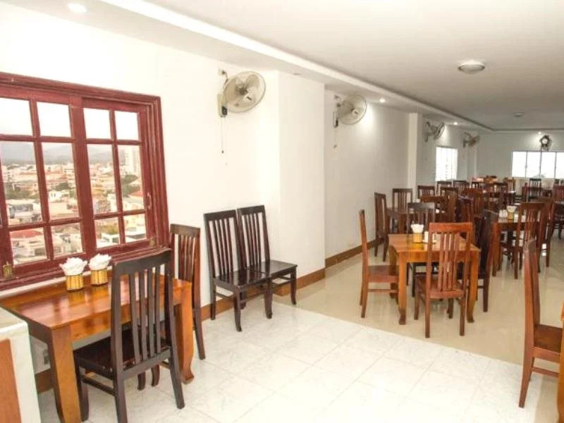 Golden Tulip Hotel