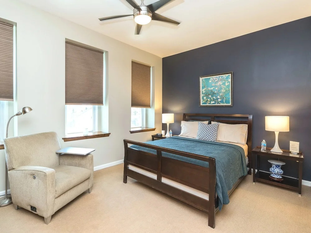 Inn At 2920