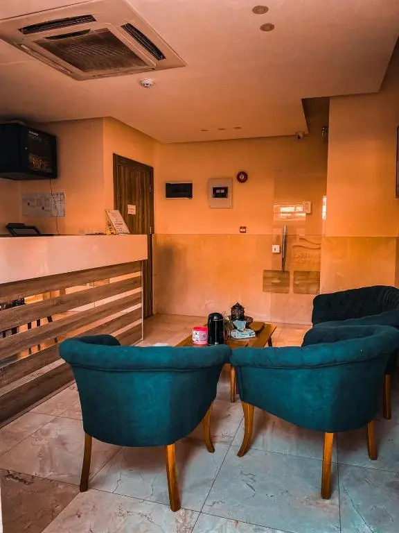 La Riva Hotel