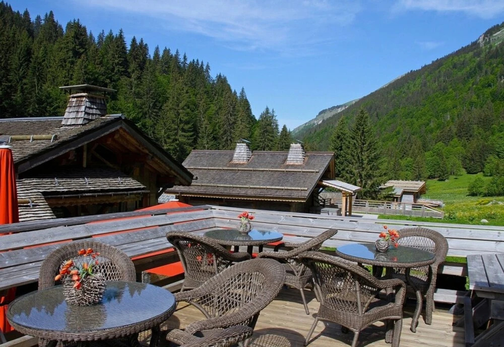 Chalet With 5 Rooms in Montriond, With Wonderful Mountain View, Furnis