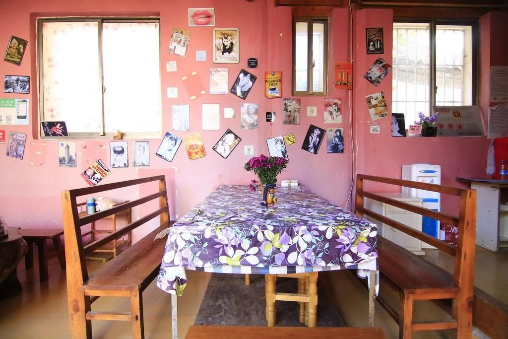 Lijiang Shuhe Shi Wu Wan Hostel