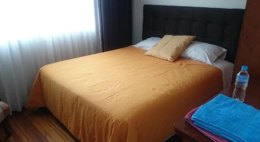 The Quito Guest House with Yellow Balconies for Travellers