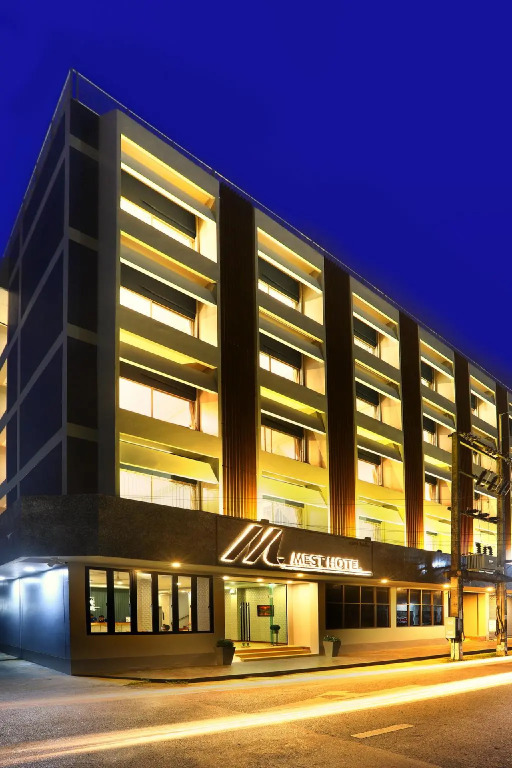 Mest Hotel (SHA Extra Plus)
