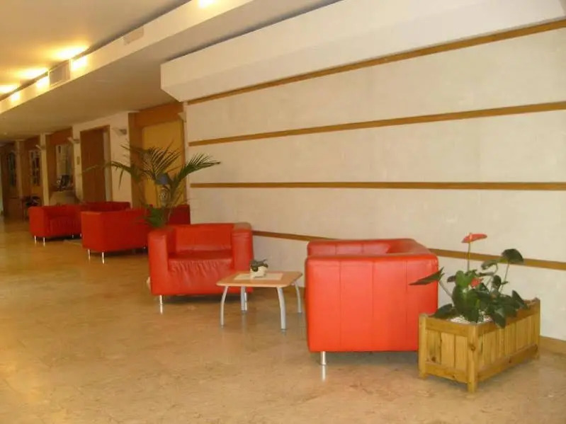 Emmaus Hotel