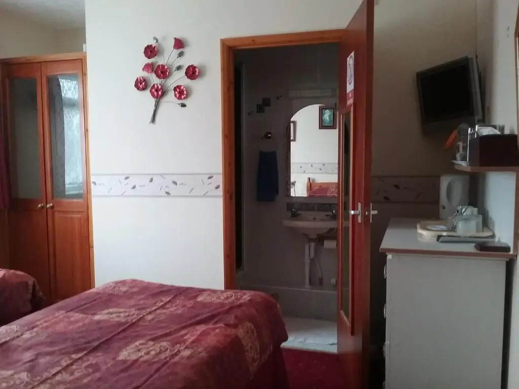 Y-NOT Guest House