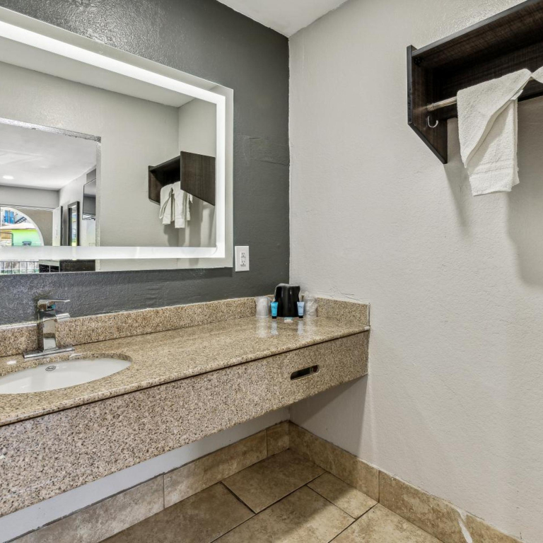 Knights Inn Antioch