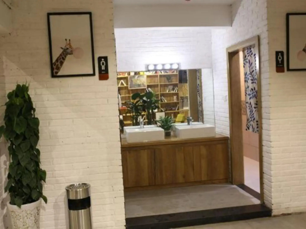 Qingshui Hotel
