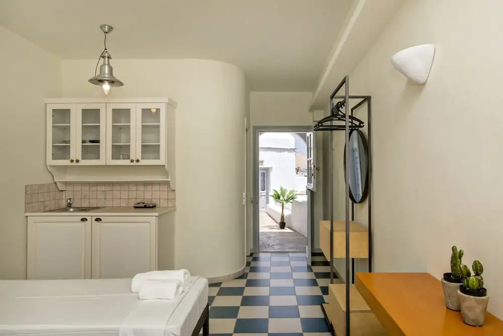 Onar Hotel & Suites