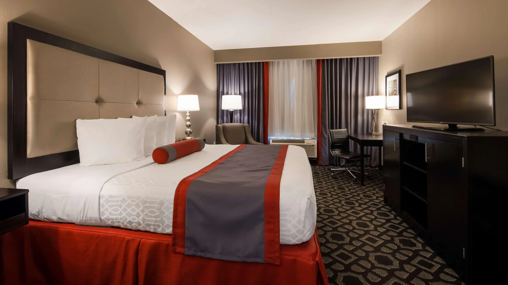 Best Western Plus Laredo Inn & Suites