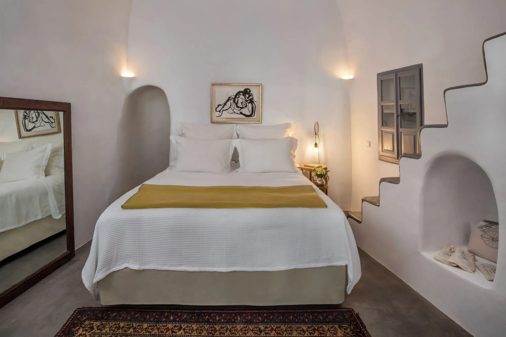 Aerie-Santorini