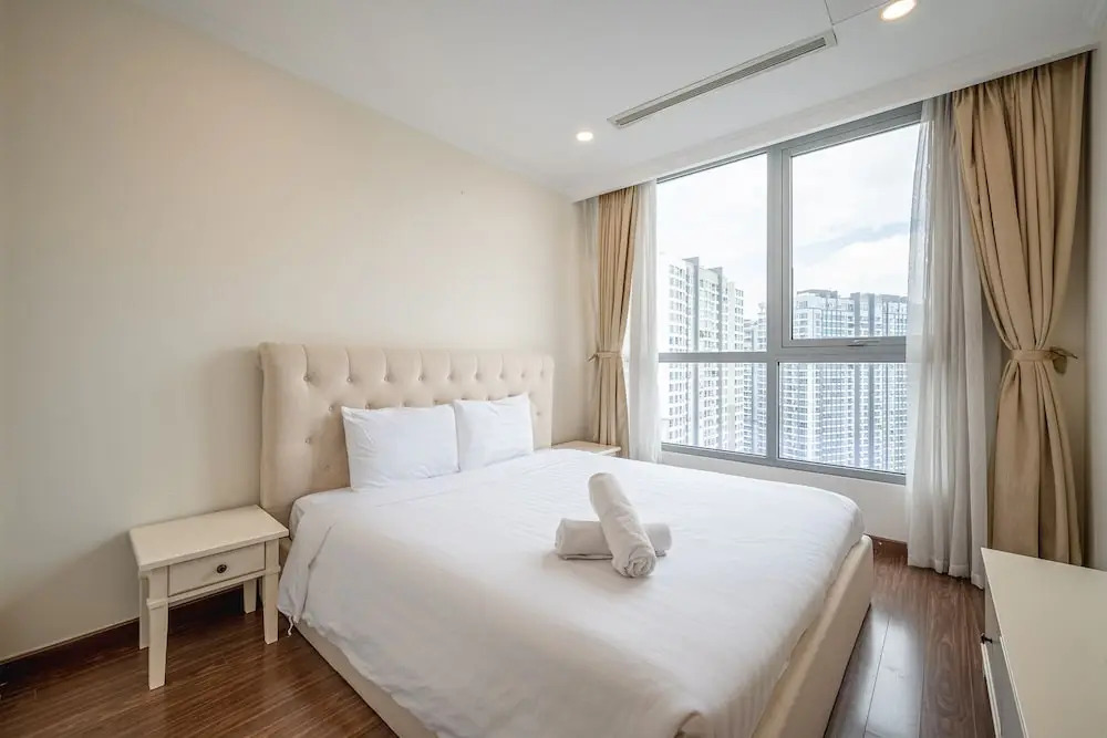 LUNA Apartment- Vinhomes Central Park