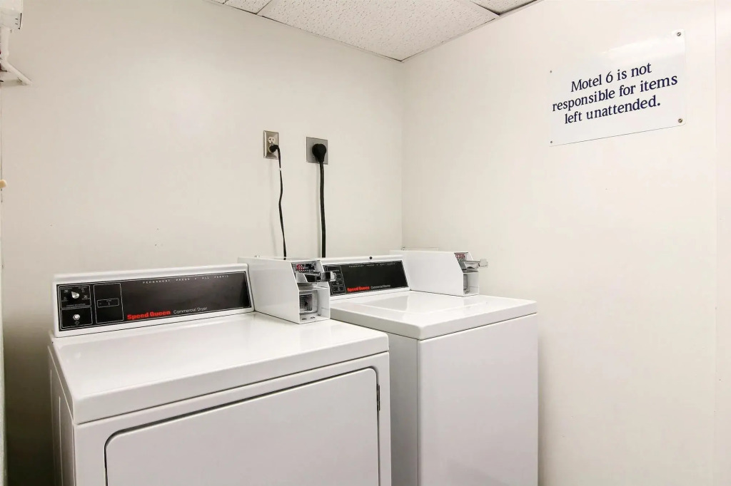 Motel 6-Fargo, ND - West Acres - North Fargo