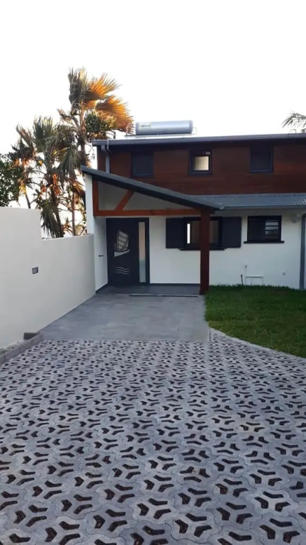 House With 3 Bedrooms in Saint Pierre, With Wonderful sea View, Enclos