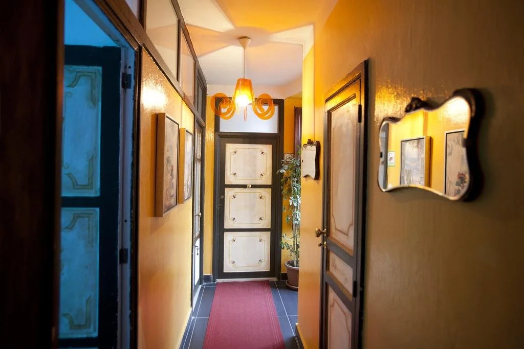 BeeClaire Guest House