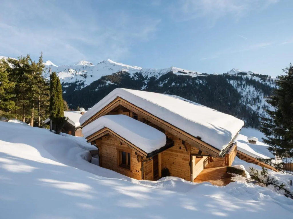 Chalet 4★, 12 pers, 5 chambres, terrasses ensoleillées, navette à proximité - FR-1-304-270