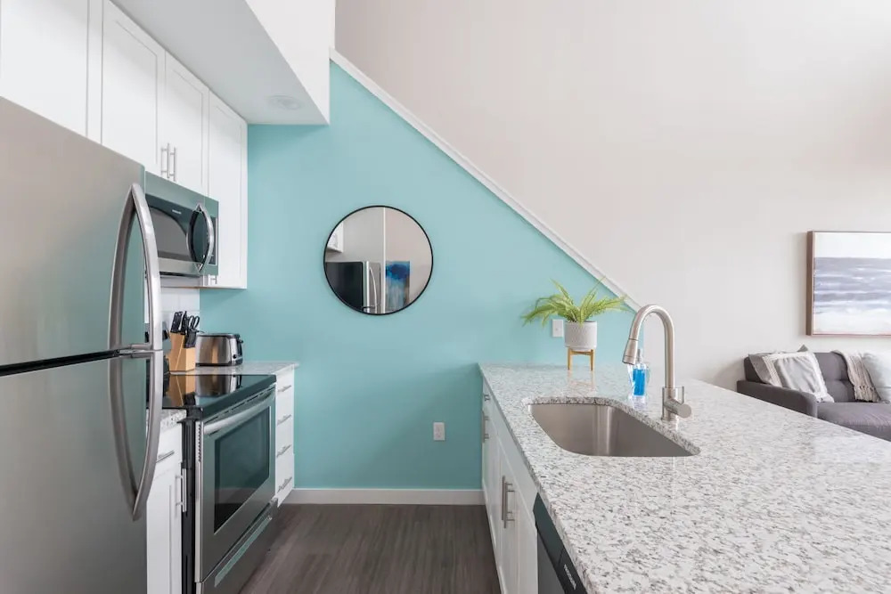 98 Walkscore Downtown Condos by Barsala