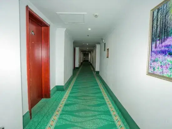 Green Italian Business Hotel