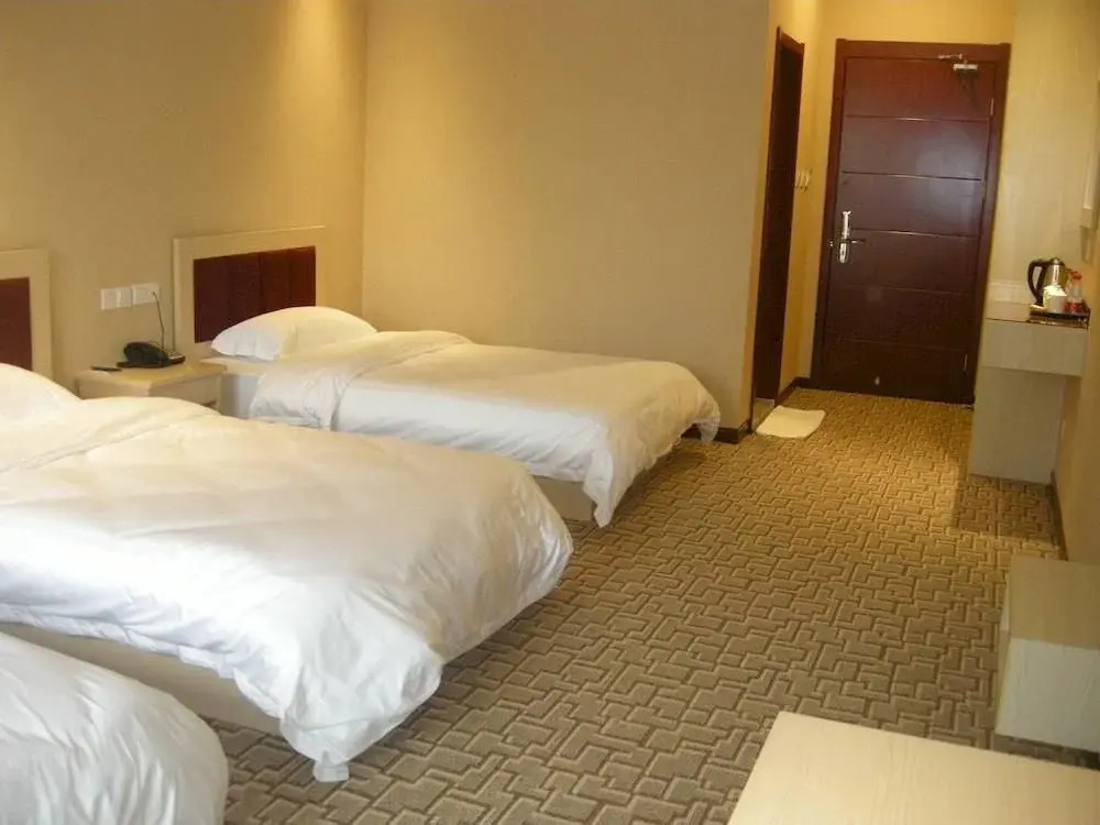 Nanjing Ziqinghu Hotspring Hotel