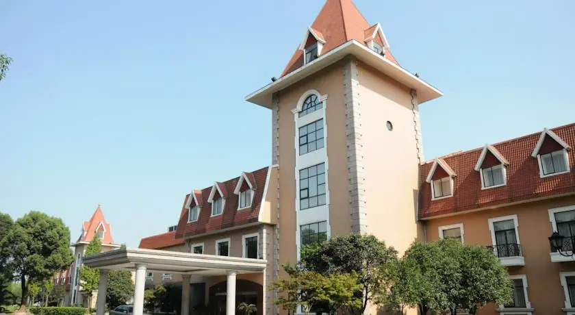 Dianshan Lake Forest Holiday Resort