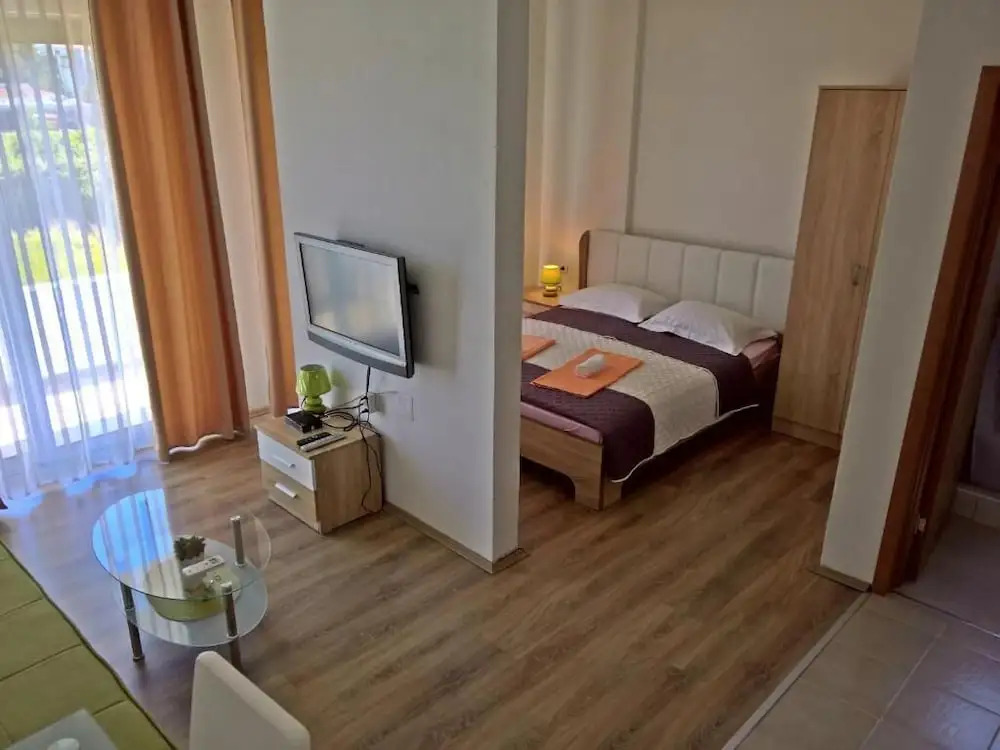 La Porta Apartments