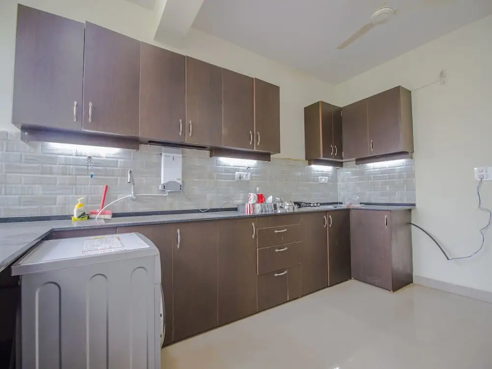 OYO 13057 Home 2BHK Happy Enclave