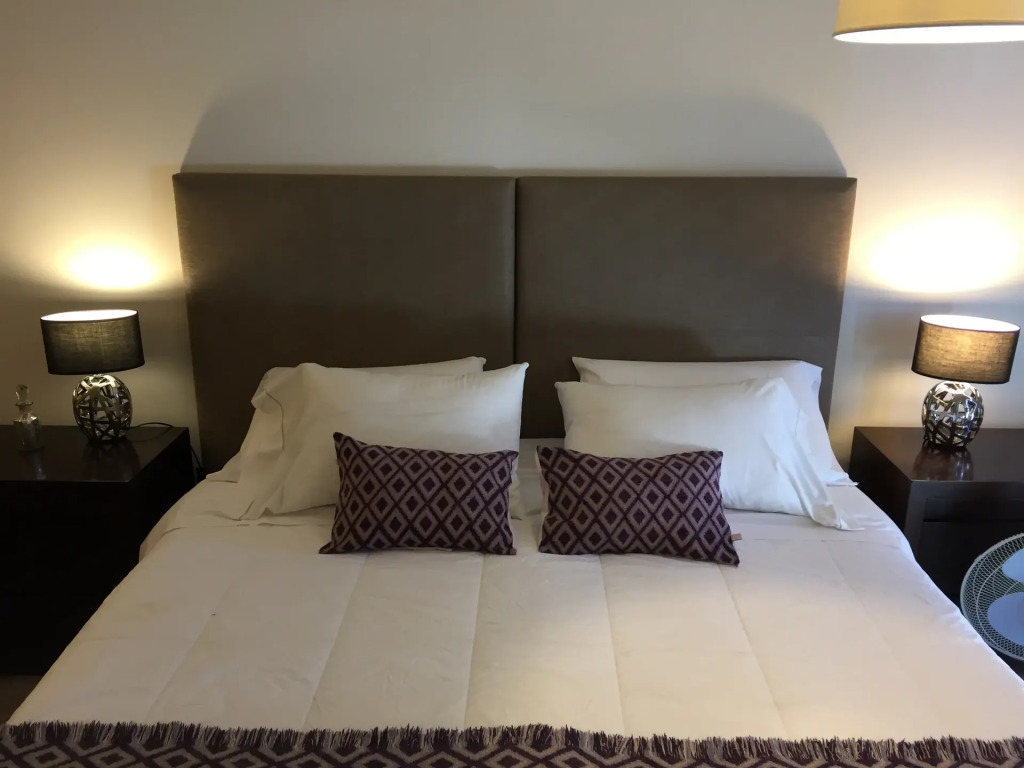 URBANA SUITES & STUDIOS 440