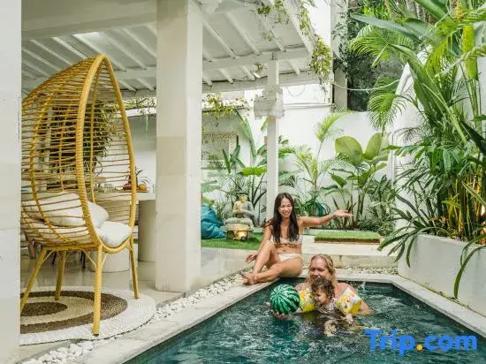 Mara Villa – Lux 3BR Pool, 2min to Seminyak Beach