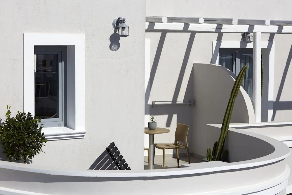 Pnoi Luxury Suites