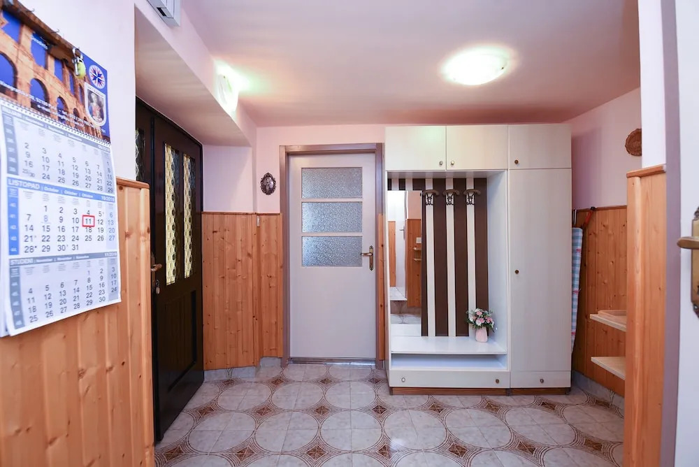Apartment 1492