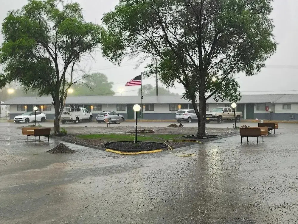 1st Interstate Inn
