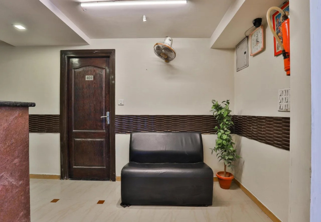 Hotel Arya Corporate by OYO Rooms