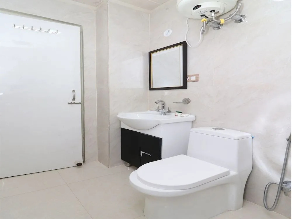 OYO 13722 hotel walnut inn