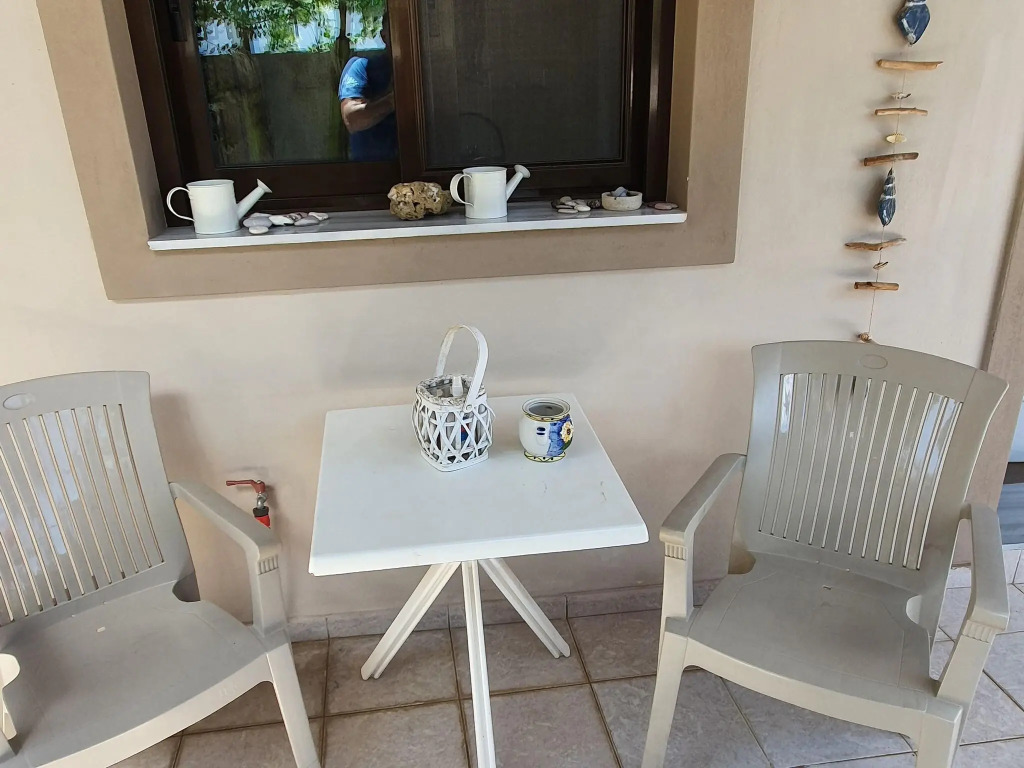 Apartment in Loutra Elenis With Garden