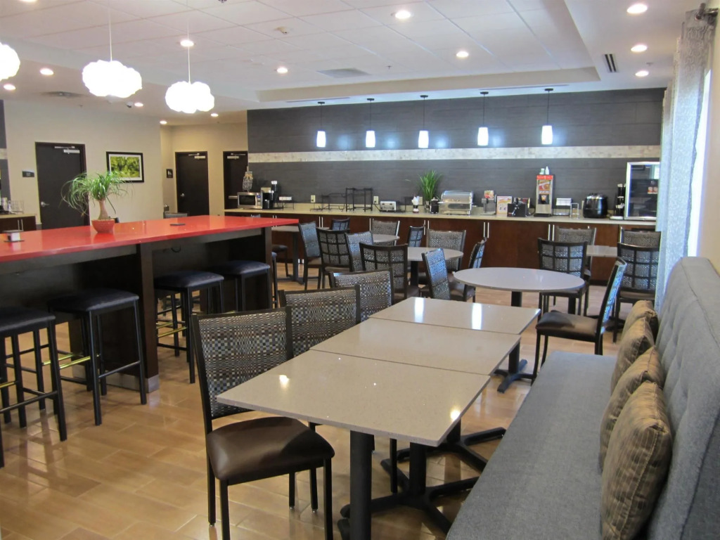 Best Western Plus Sunrise Inn