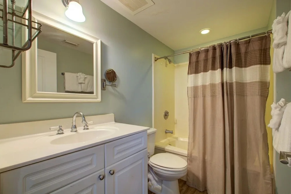 Waterscape B422 1 Bedroom Condo